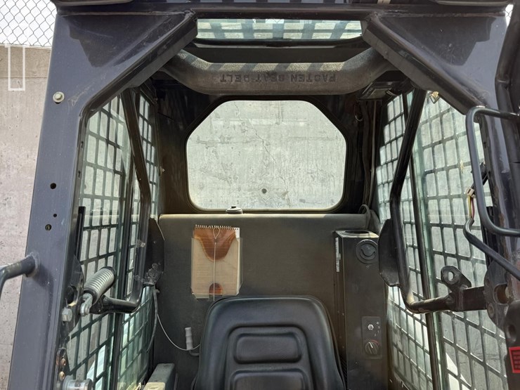 2016-bobcat-s70-image-17
