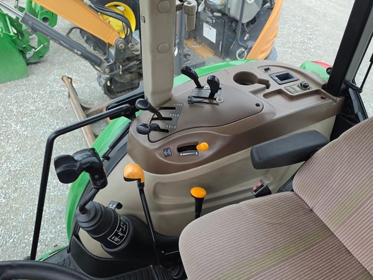 2008-john-deere-5225-image-9