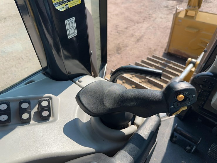 2015-caterpillar-d6n-xl-image-30