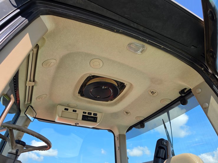 2012-john-deere-8335r-image-6