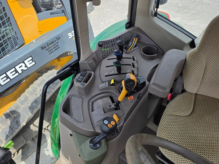 2022-john-deere-6120m-image-8