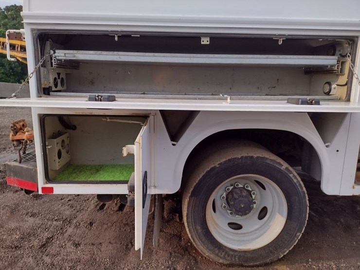 ford-f550-image-30