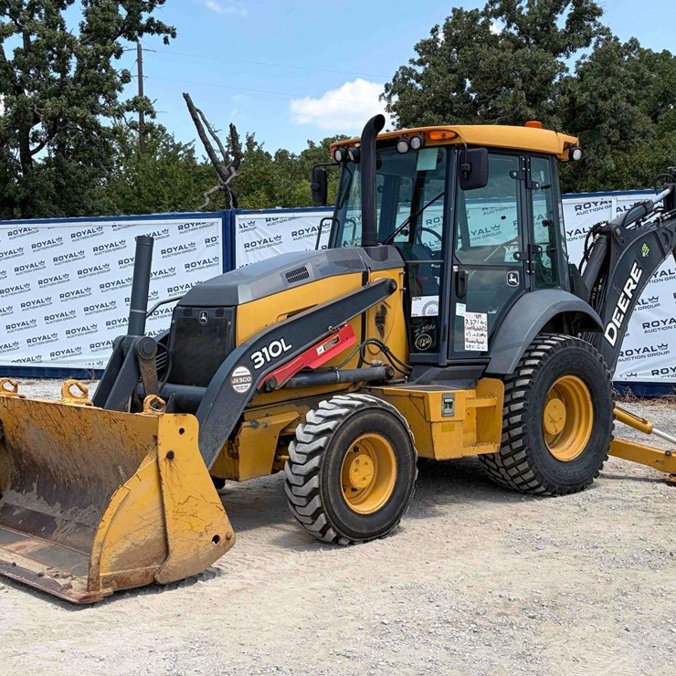2020 DEERE 310L