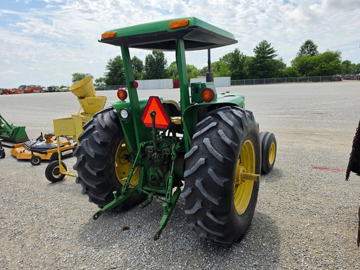 1976-john-deere-2640-image-16