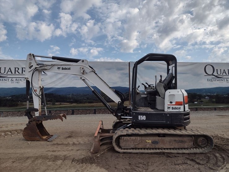bobcat-e50-image-1