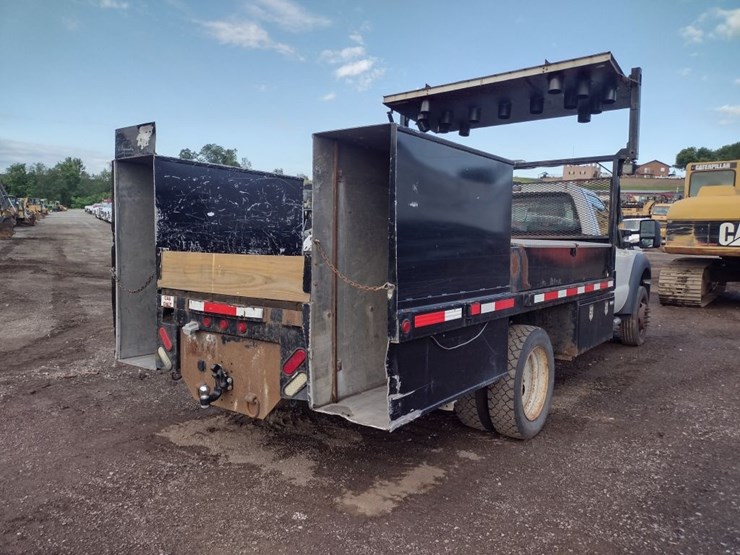 ford-f450-image-32