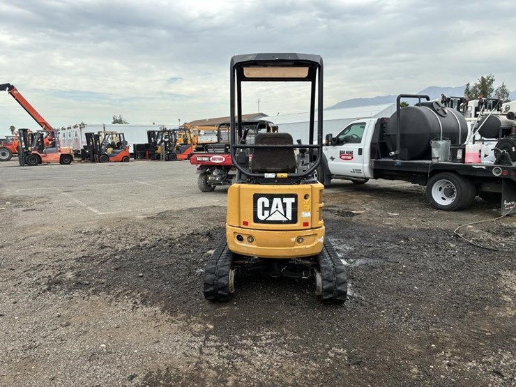 2013-caterpillar-301.7d-cr-image-17