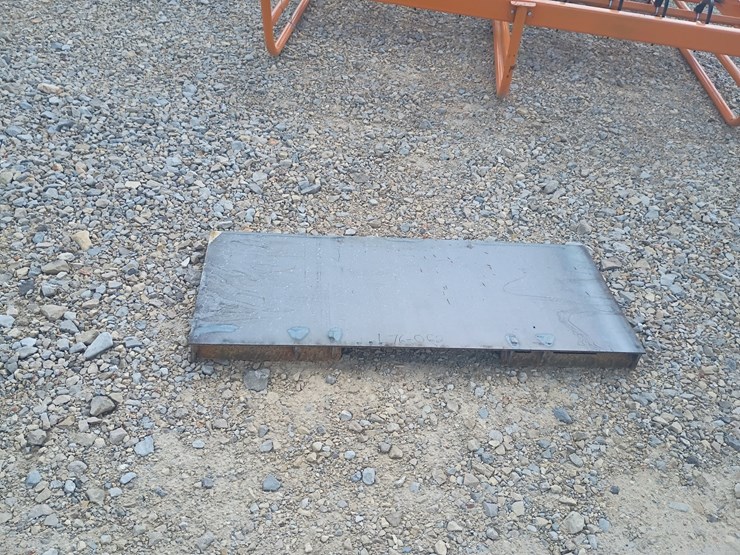 #l76-062-•-landhonor-mounting-plate-skid-steer-attachment-image-1