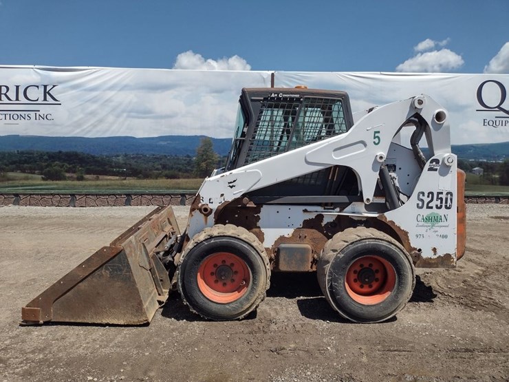 bobcat-s250-image-1