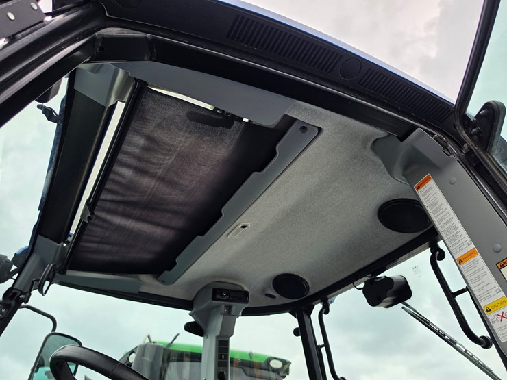 2017-new-holland-t5.110-image-16