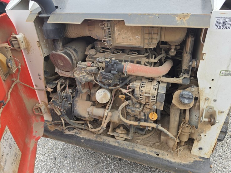 2022-bobcat-t550-image-35