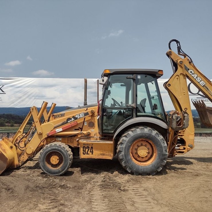 CASE 580M