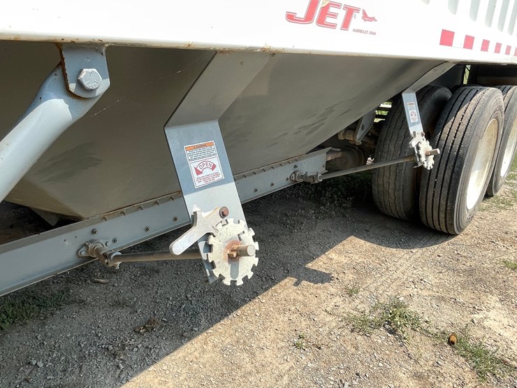 #1260-•-2013-jet-co-tandem-axle-26'-grain-trailer-(has-wi-title)-image-15