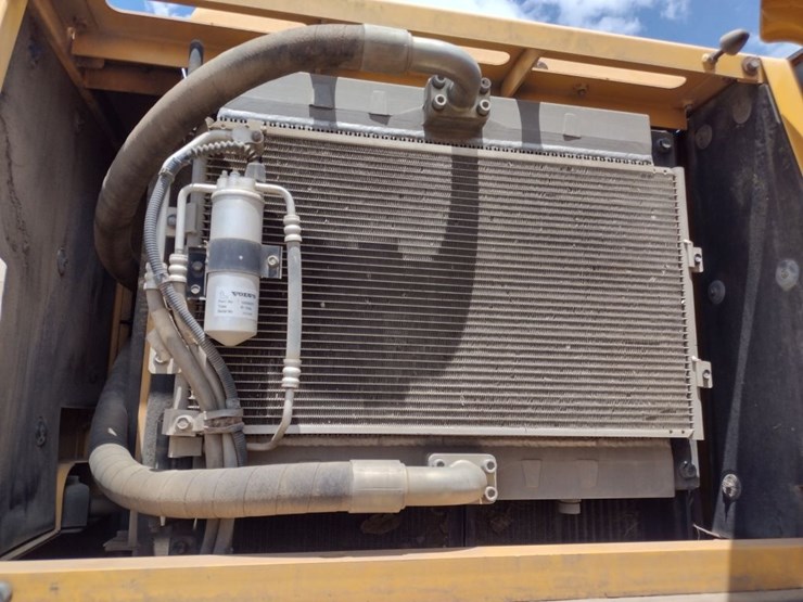 volvo-ec240cl-image-23