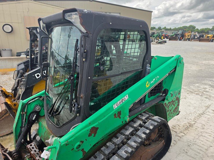 2015-bobcat-t450-image-13