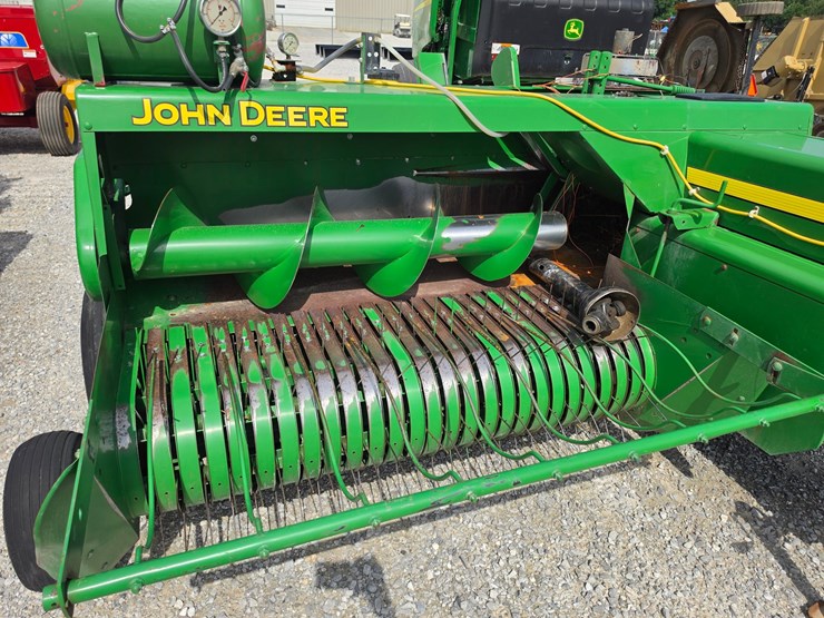 2001-john-deere-348-image-3