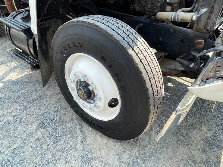 1990-ford-l8000-image-44