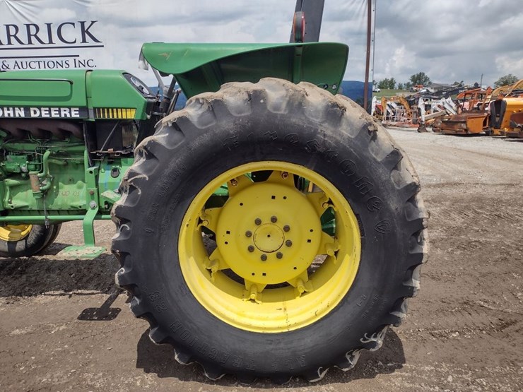 john-deere-2555-image-12