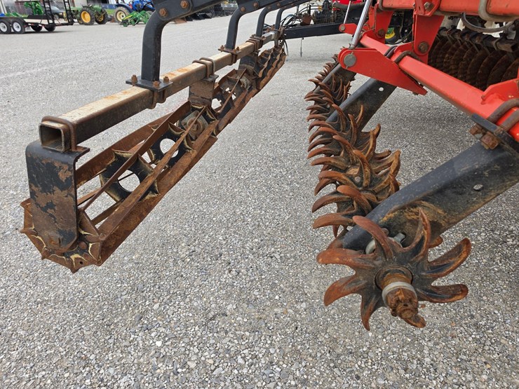 2015-kuhn-krause-8000-40-image-14