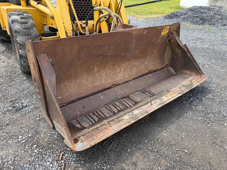 2003-deere-310sg-image-9