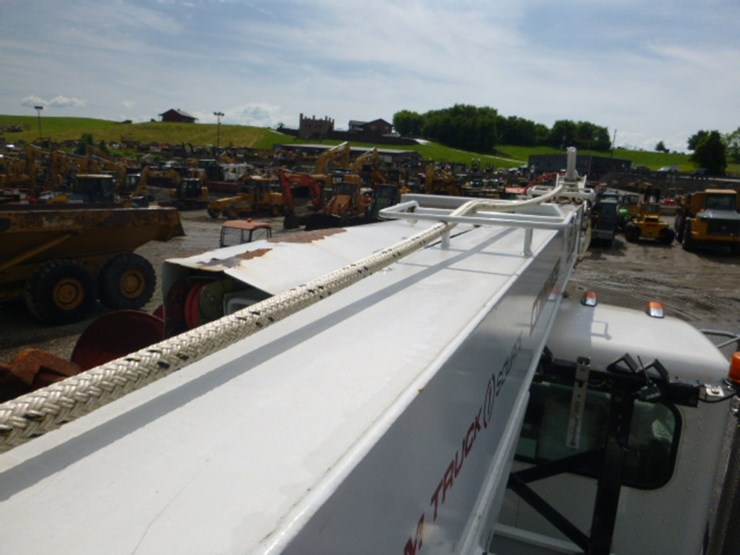 peterbilt-337-image-55