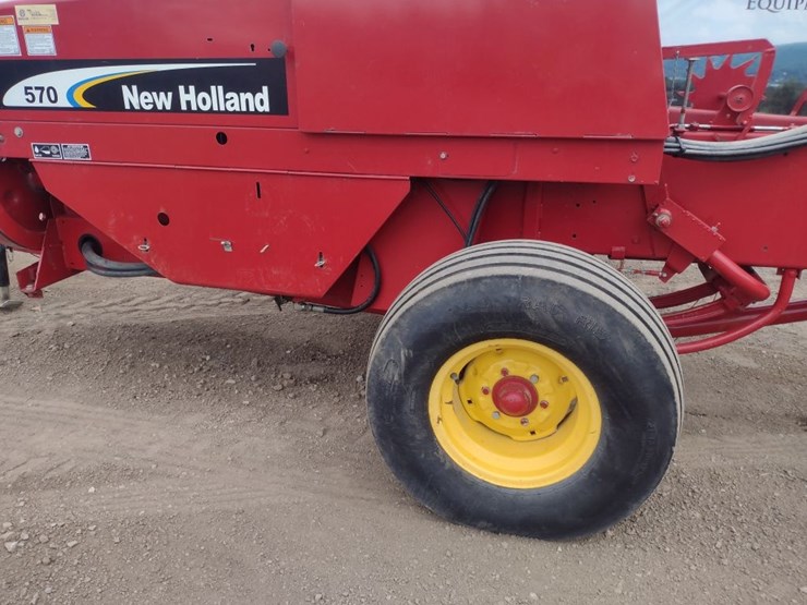 6-new-holland-570-image-7