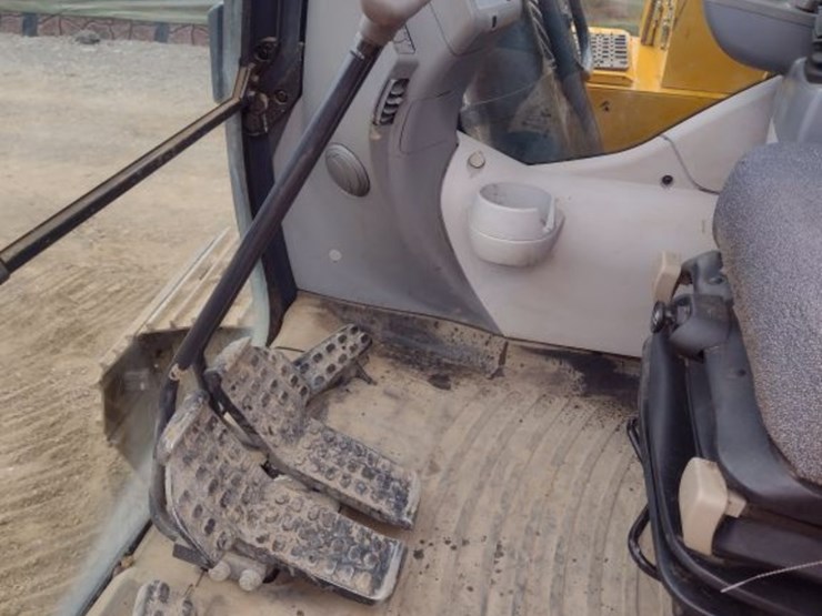 john-deere-24-image-11