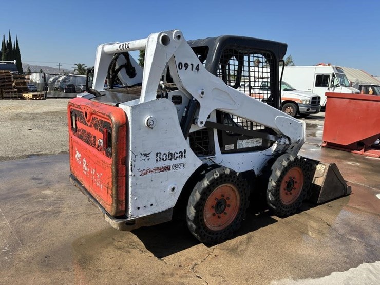 2013-bobcat-s570-image-3