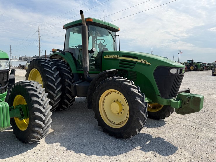 2005-john-deere-7820-image-24