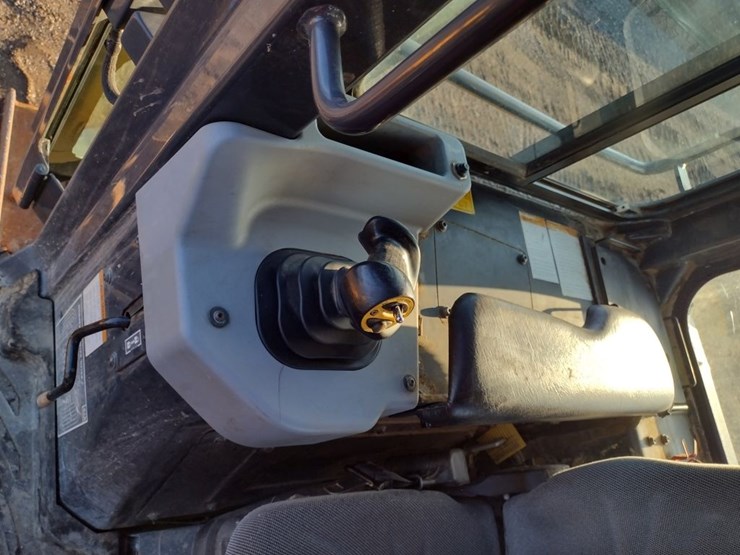 komatsu-d51px-22-image-8