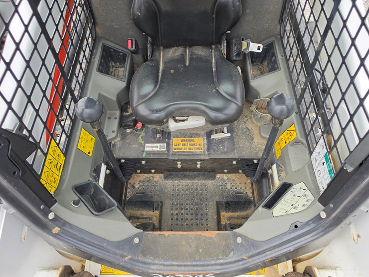2022-bobcat-t550-image-18