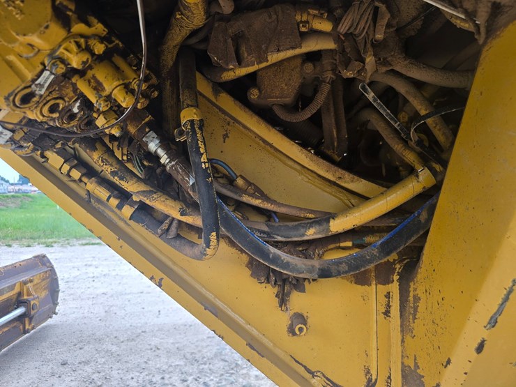 2007-caterpillar-12h-image-65