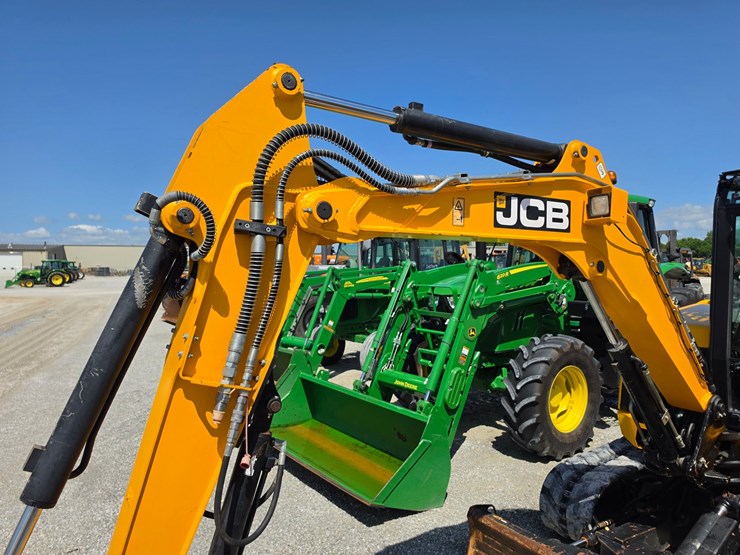 2022-jcb-50z-1-image-3