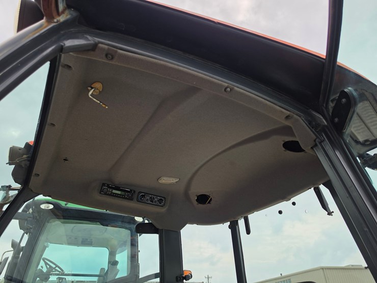 2014-kubota-m9960-image-10