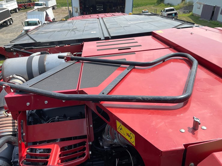 2018-case-ih-7240-image-97