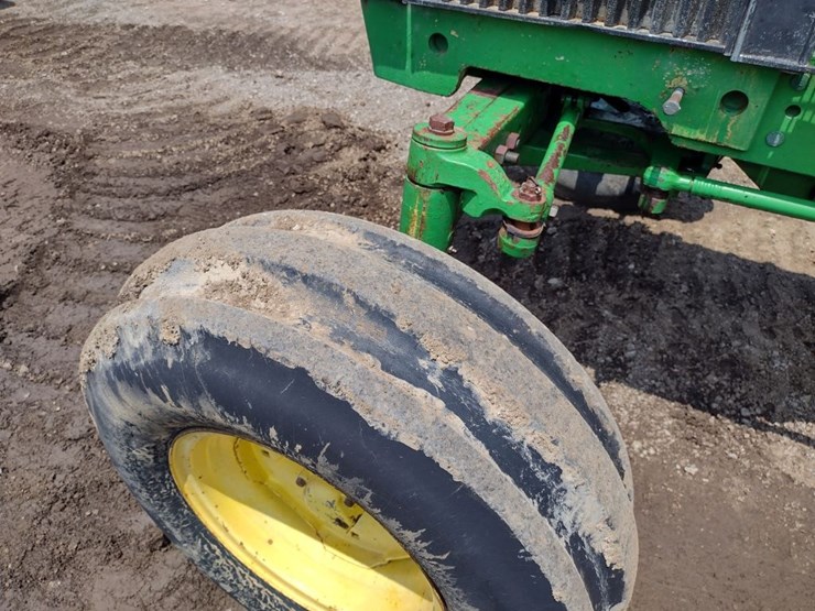 john-deere-2555-image-15