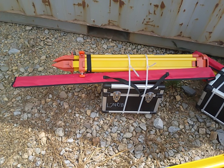 #l74-028-•-future-laser-level-image-1
