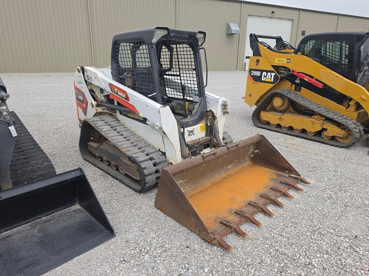 2022-bobcat-t550-image-47