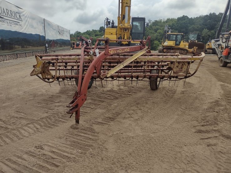 new-holland-258-image-2