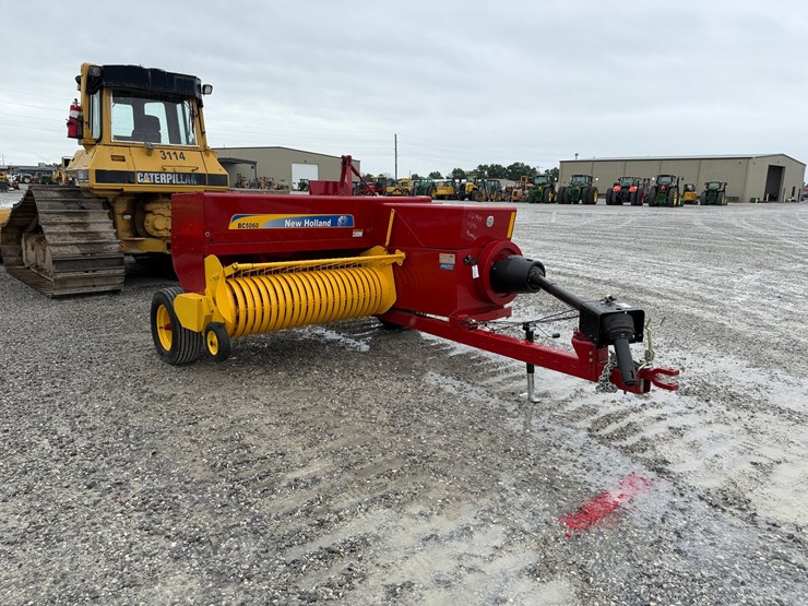 2022-new-holland-bc5060-image-1