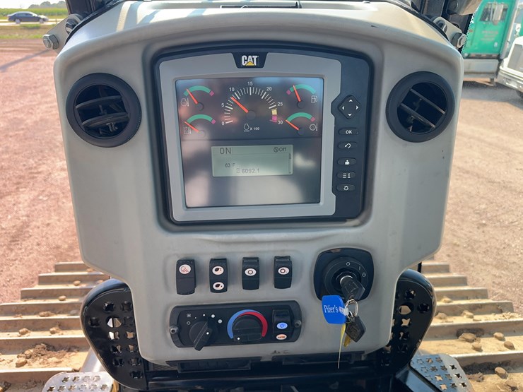 2015-caterpillar-d6n-xl-image-28