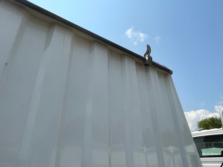 #1260-•-2013-jet-co-tandem-axle-26'-grain-trailer-(has-wi-title)-image-52