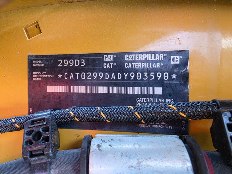 2021-caterpillar-299d3-image-22