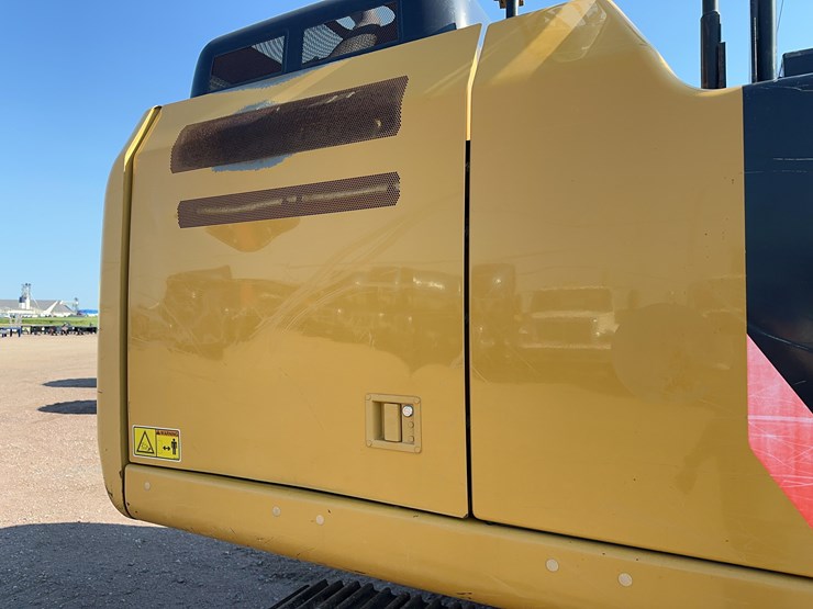 2015-caterpillar-326fl-image-20