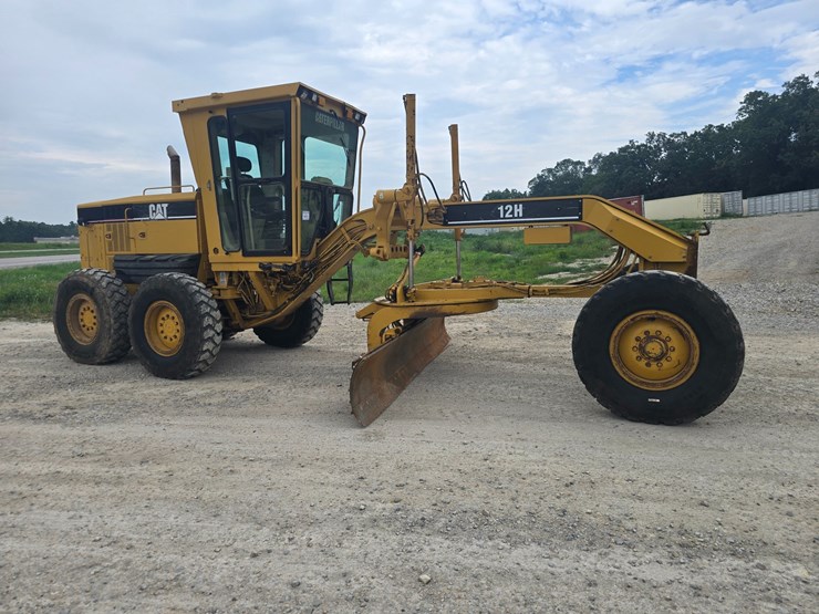 2007-caterpillar-12h-image-24