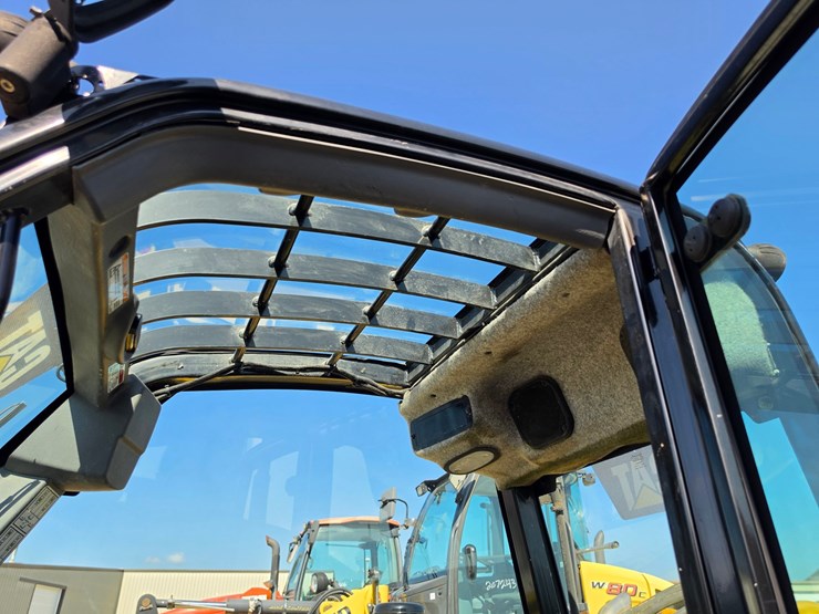2016-caterpillar-th255c-image-6