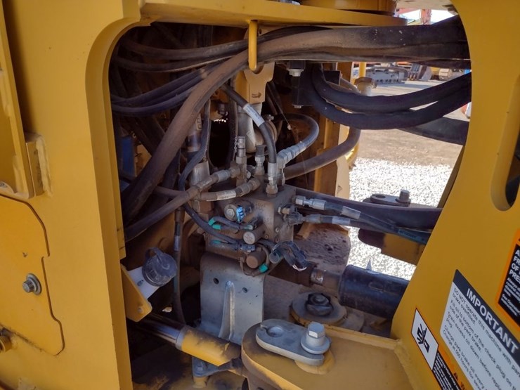 deere-724k-image-32
