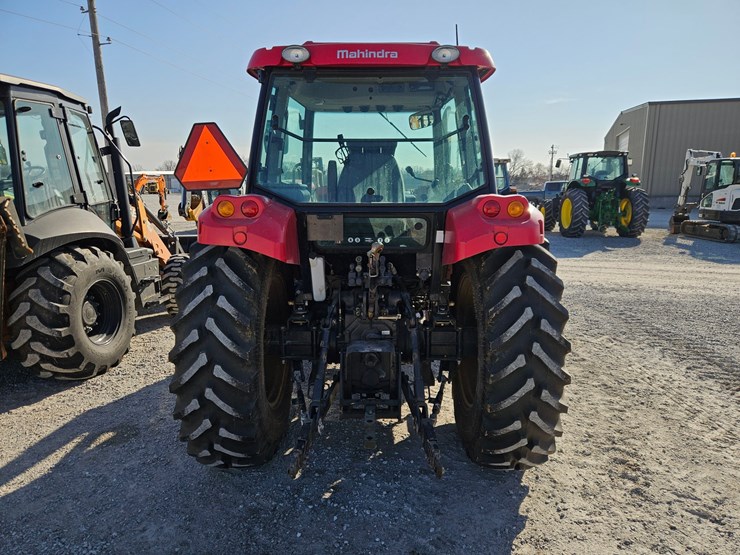 2014-mahindra-mforce-100s-image-10