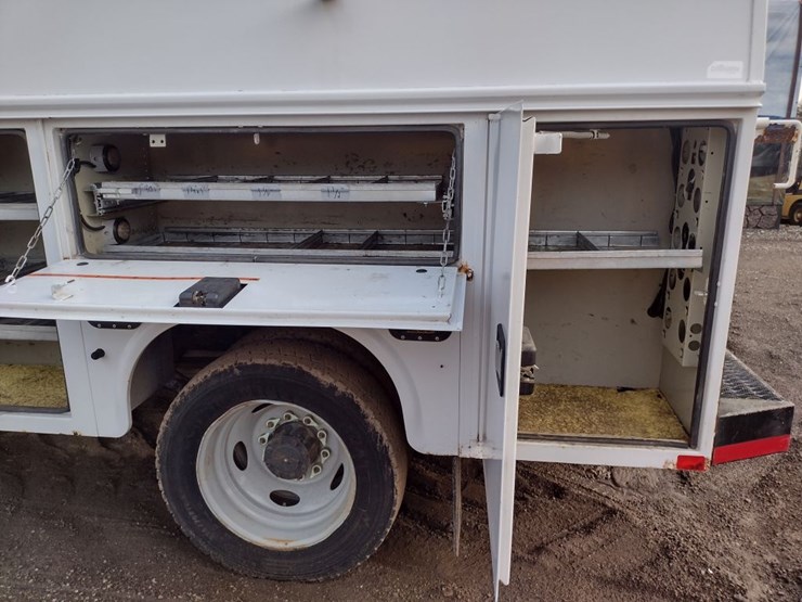 ford-f550-image-18