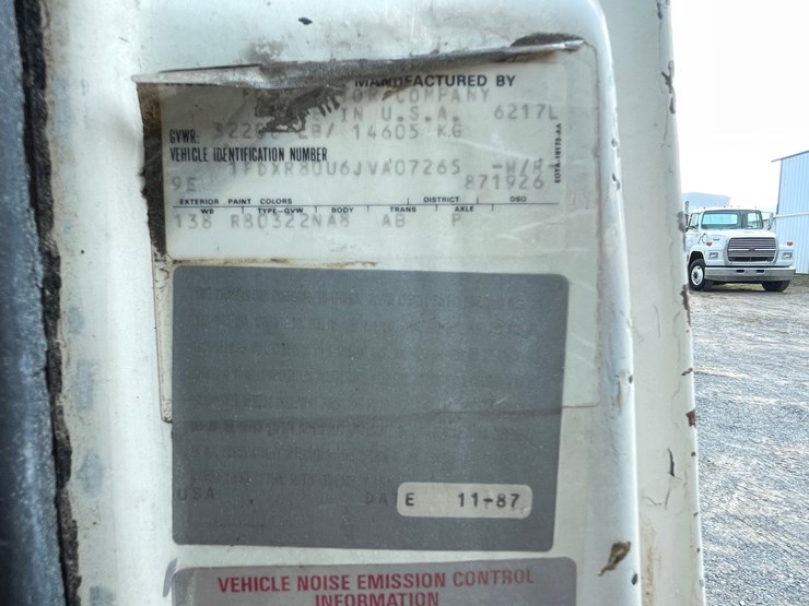 1988-ford-l8000-image-66